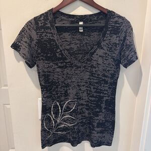 Next Level Burnt Out T-shirt Deep V-neck Nutrilite Gray Black Size L
